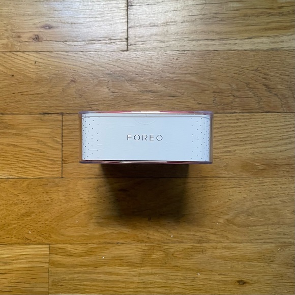 NWT fuchsia Foreo LUNA Mini 3 (O/S) - Picture 6 of 8